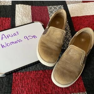 Women's Ariat slip on shoes size 9.5